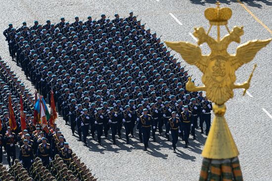 Full dress rehearsal of V-Day Parade