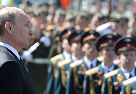 Wreath and flowers laid at Tomb of Unknown Soldier near Kremlin wall