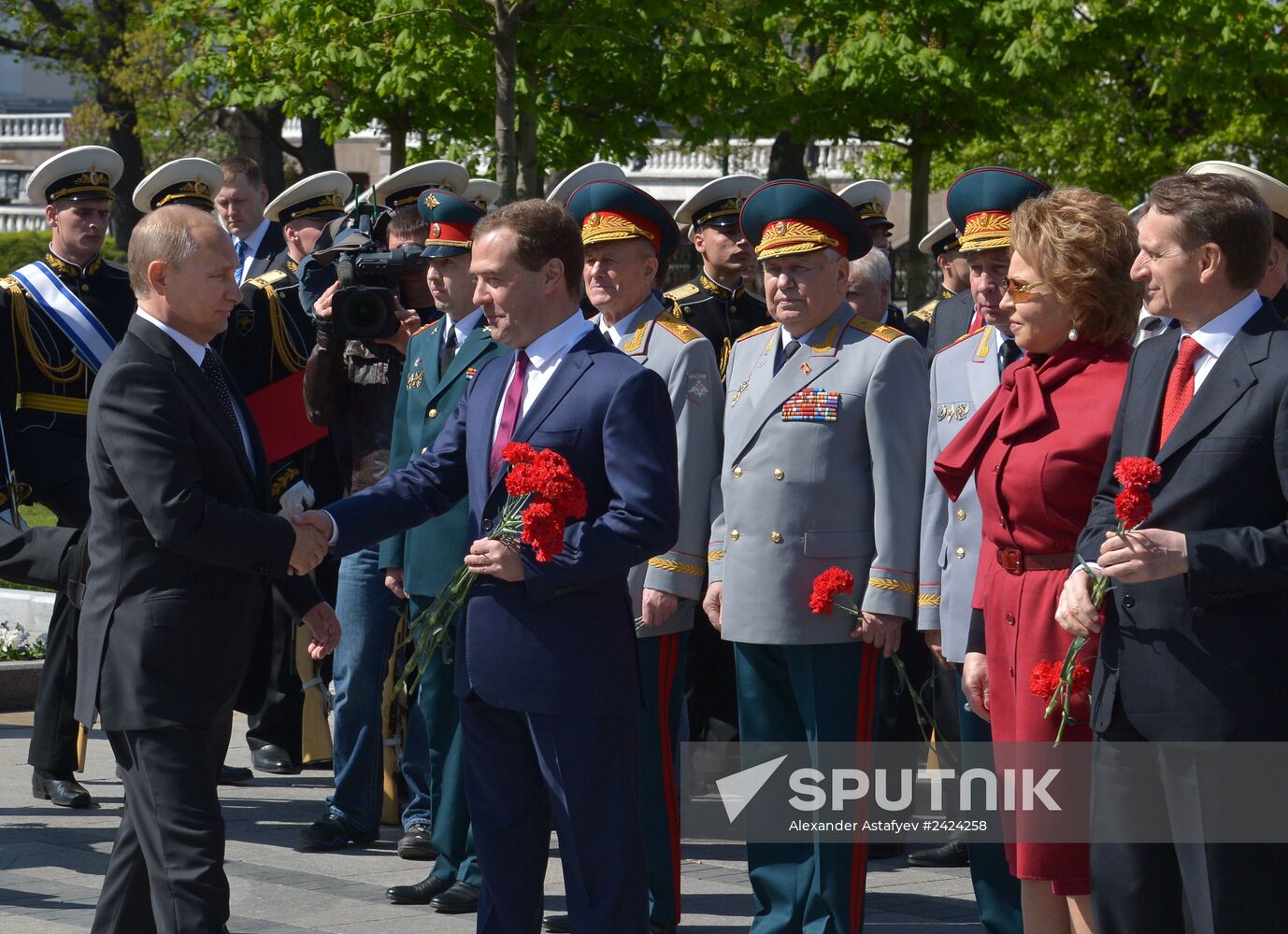 Wreath and flowers laid at Tomb of Unknown Soldier near Kremlin wall