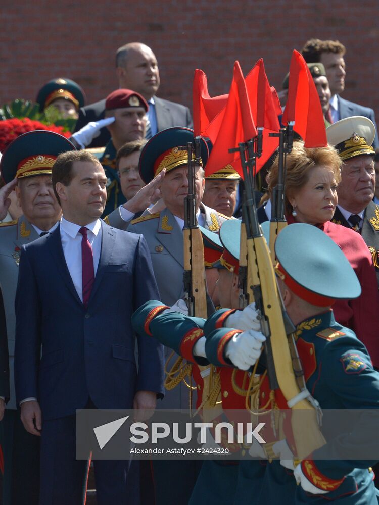 Wreath and flowers laid at Tomb of Unknown Soldier near Kremlin wall