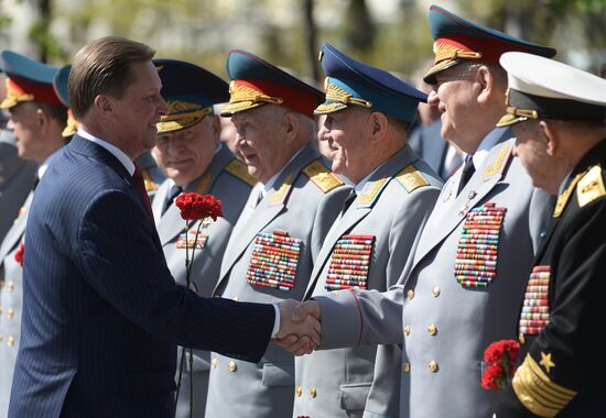 Wreath and flowers laid at Tomb of Unknown Soldier near Kremlin wall