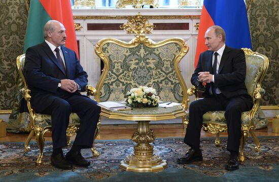 Vladimir Putin's informal meeting with CIS leaders