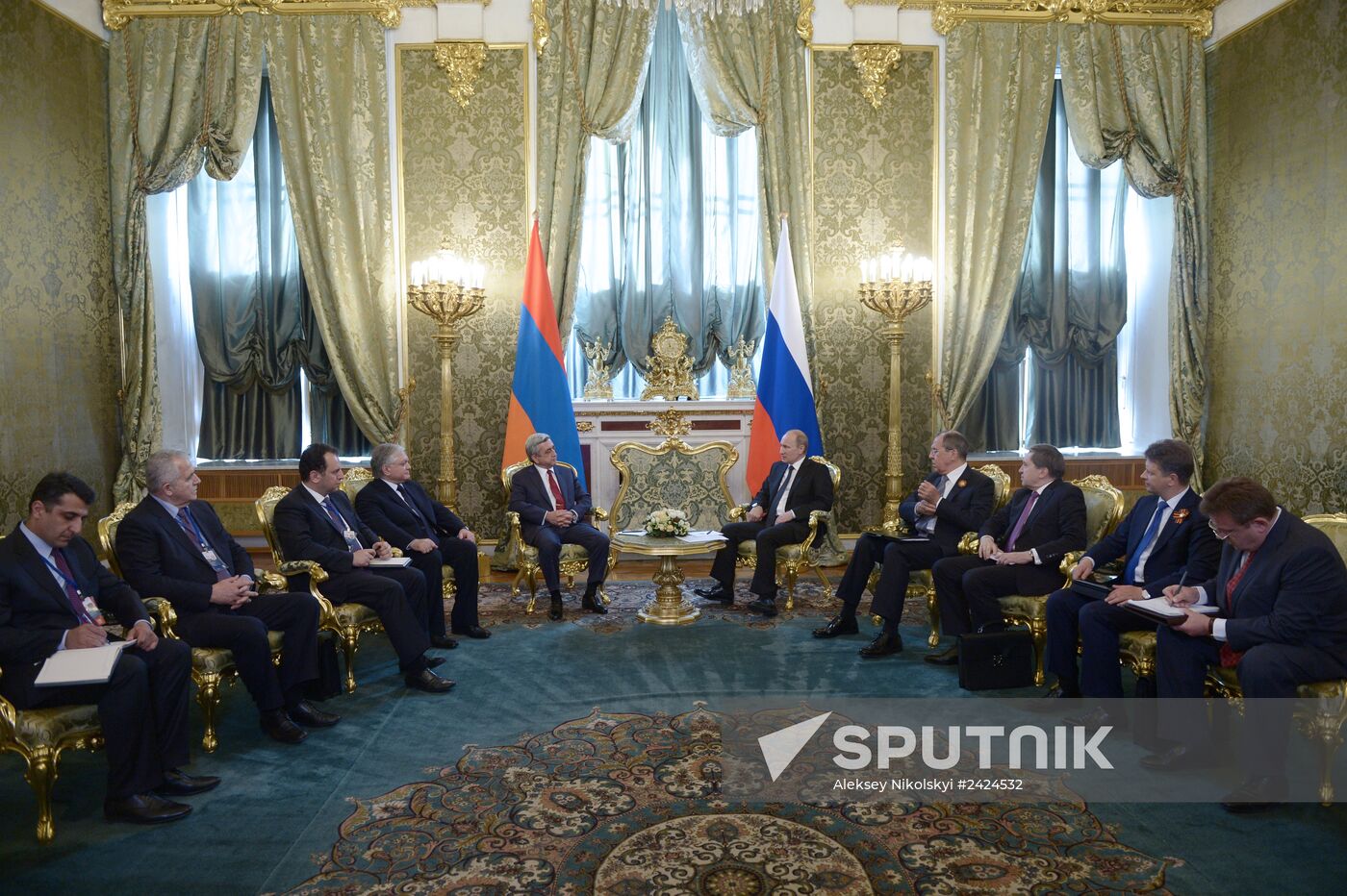 Vladimir Putin's informal meeting with CIS leaders