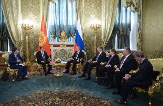 Vladimir Putin's informal meeting with CIS leaders