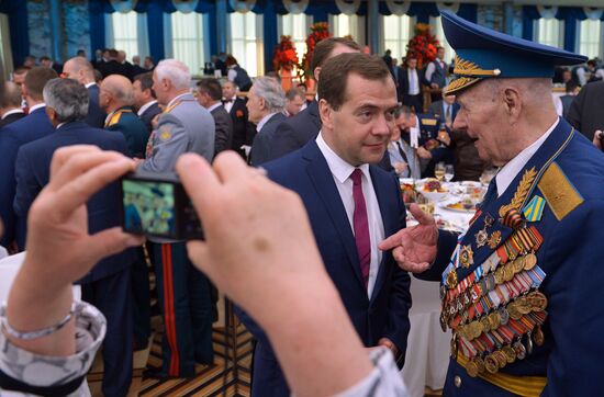 Dmitry Medvedev attends V-Day reception