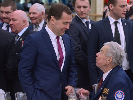 Dmitry Medvedev attends V-Day reception