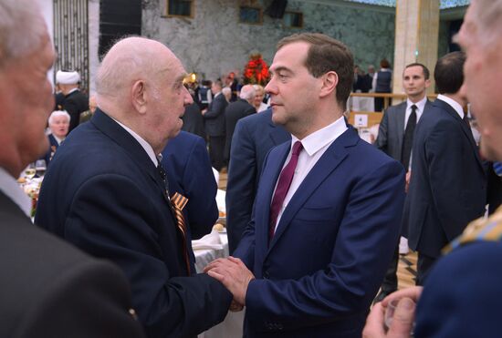 Dmitry Medvedev attends V-Day reception