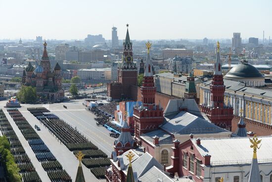 Parade on 69th anniversary of victory in Great Patriotic War