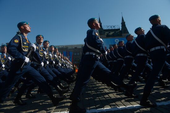 Parade on 69th anniversary of victory in Great Patriotic War
