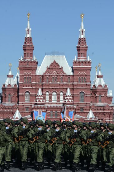 Parade on 69th anniversary of victory in Great Patriotic War