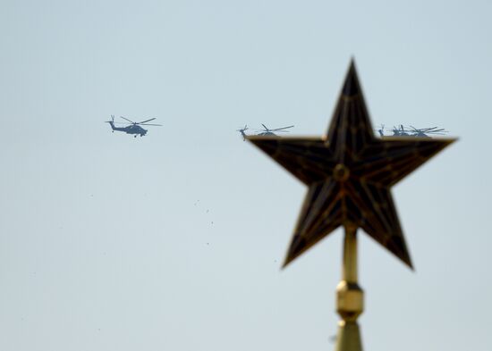 Parade on 69th anniversary of victory in Great Patriotic War