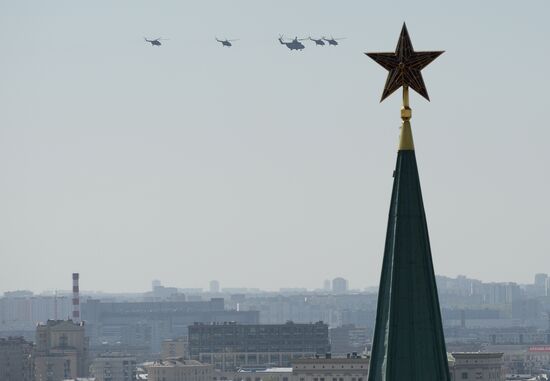 Parade on 69th anniversary of victory in Great Patriotic War
