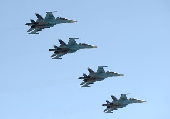 Parade on 69th anniversary of victory in Great Patriotic War