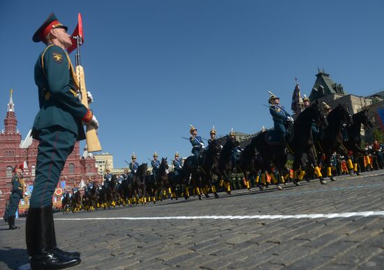 Parade on 69th anniversary of victory in Great Patriotic War