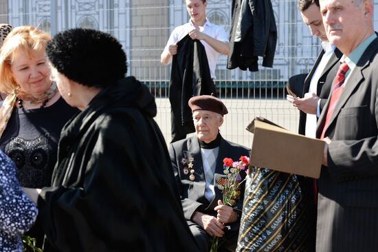 War veterans meet on Victory Day at Gorky Park