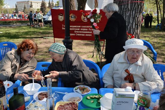 War veterans meet on Victory Day in Gorky Park