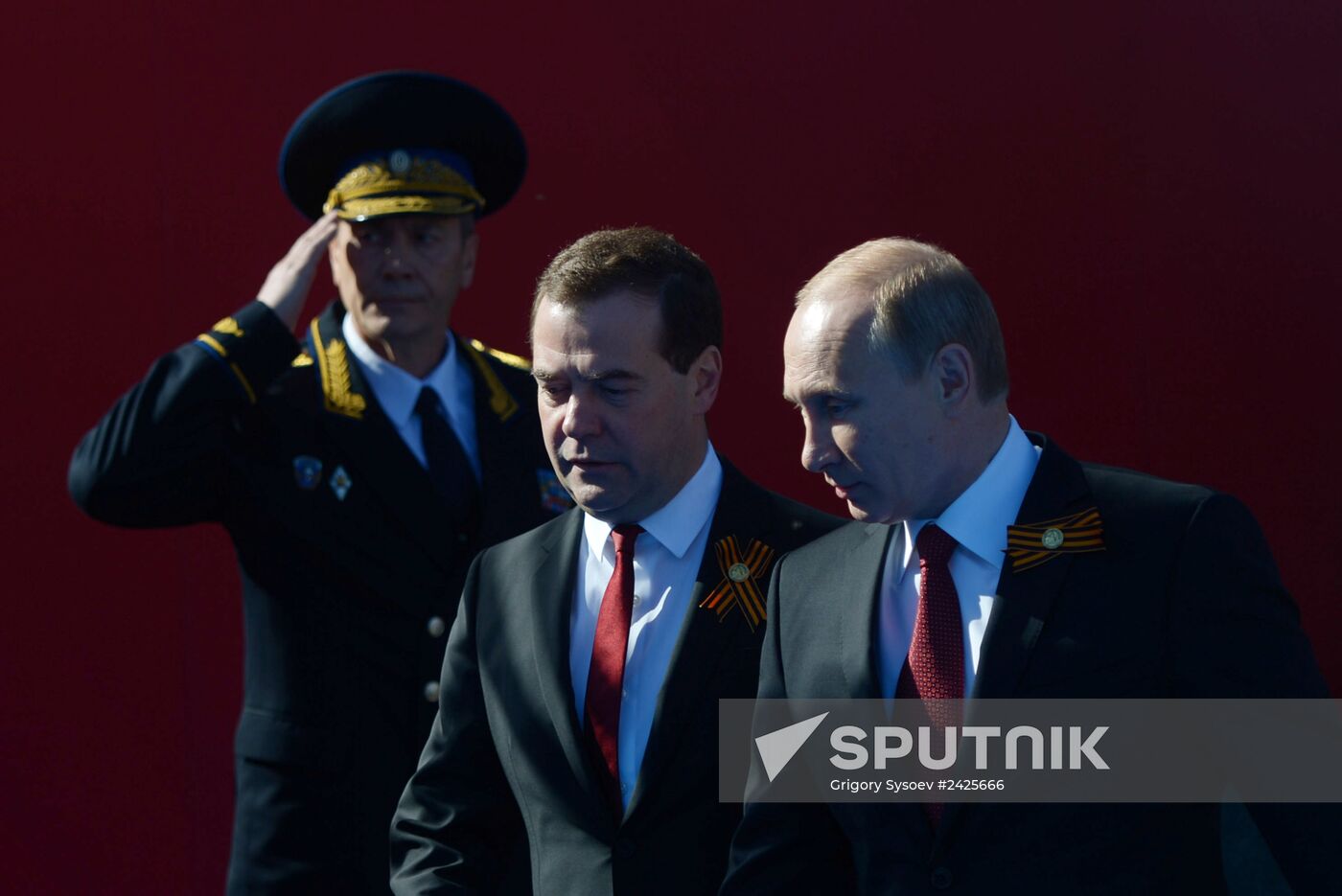 Vladimir Putin and Dmitry Medvedev attend Victory Day parade on Red Square