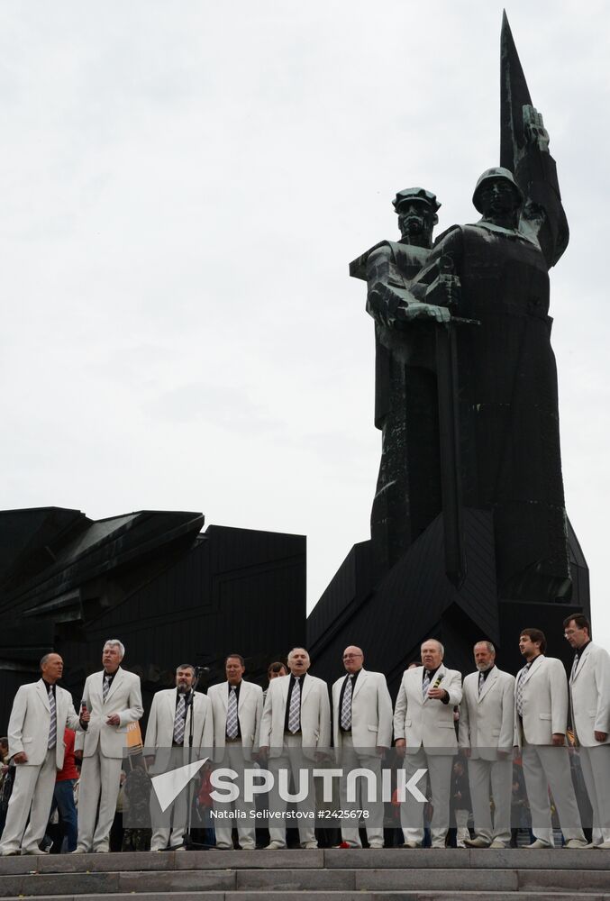Donetsk celebrates Victory Day