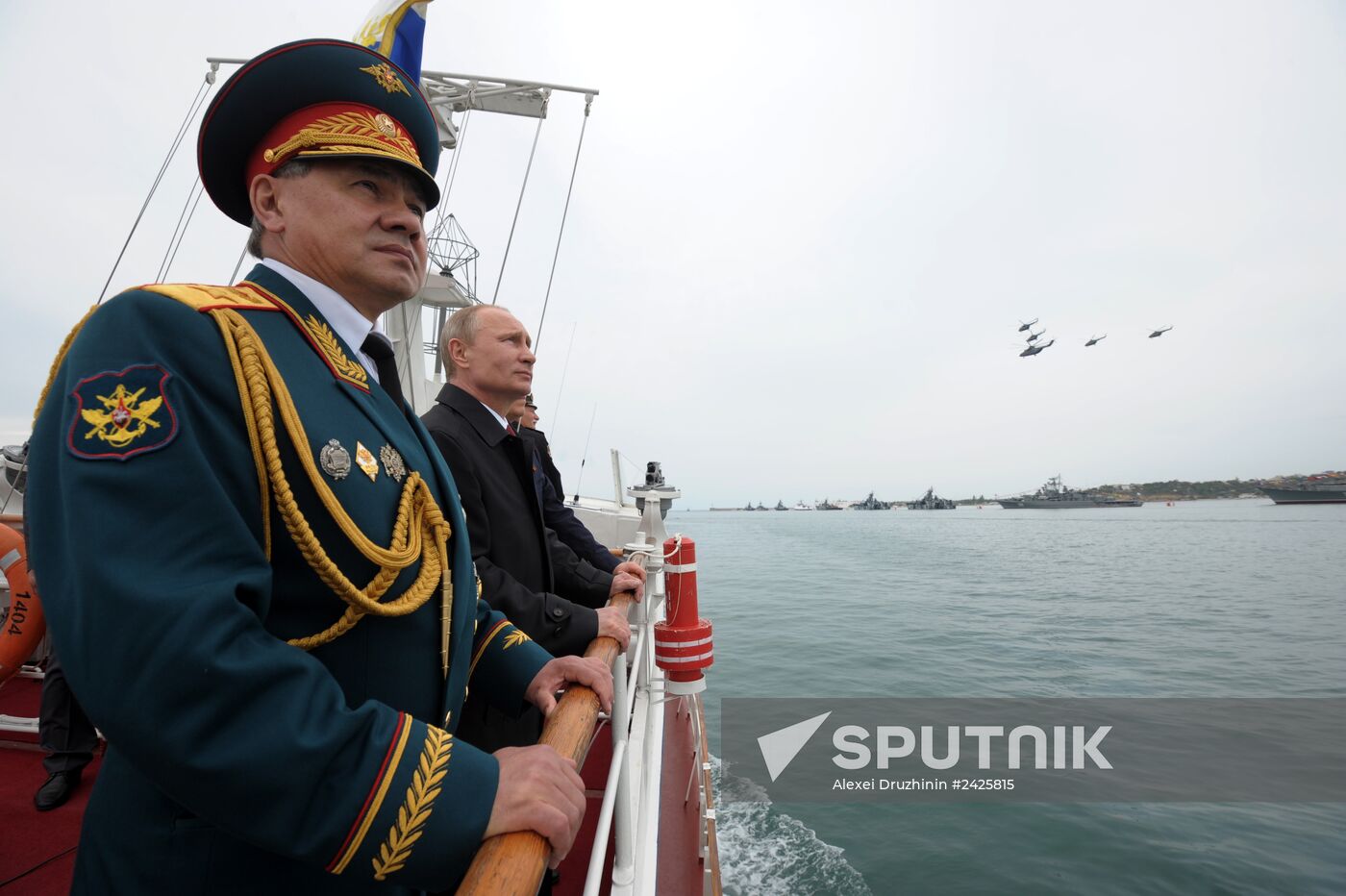 Vladimir Putin attends celebrations marking 69th anniversary of victory in Great Patriotic War and anniversary of Sevastopol's liberation