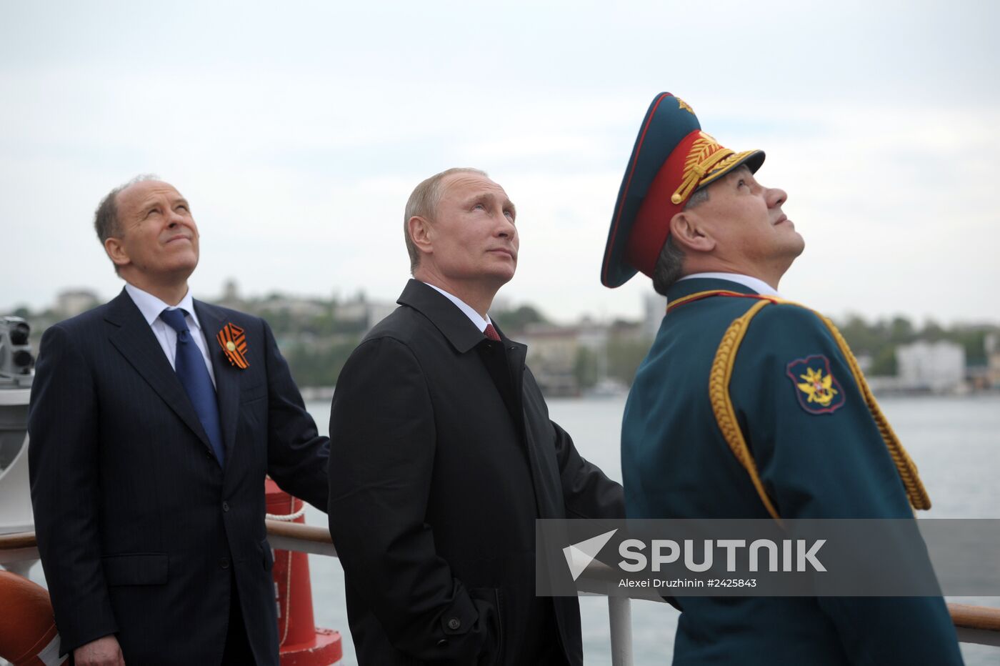 Vladimir Putin attends celebrations marking 69th anniversary of victory in Great Patriotic War and anniversary of Sevastopol's liberation