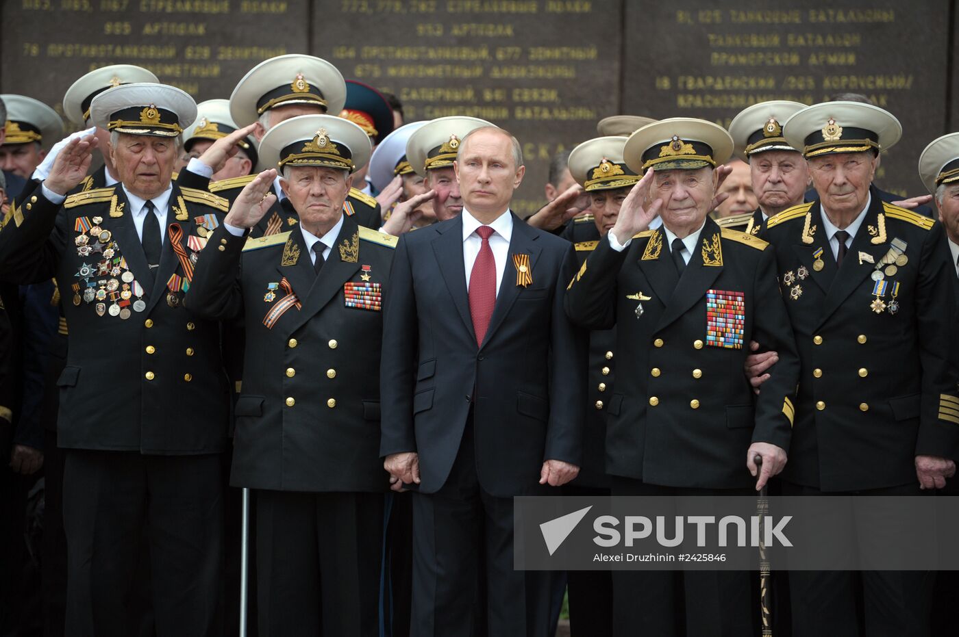 Vladimir Putin attends celebrations marking 69th anniversary of victory in Great Patriotic War and anniversary of Sevastopol's liberation
