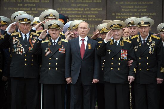 Vladimir Putin attends celebrations marking 69th anniversary of victory in Great Patriotic War and anniversary of Sevastopol's liberation