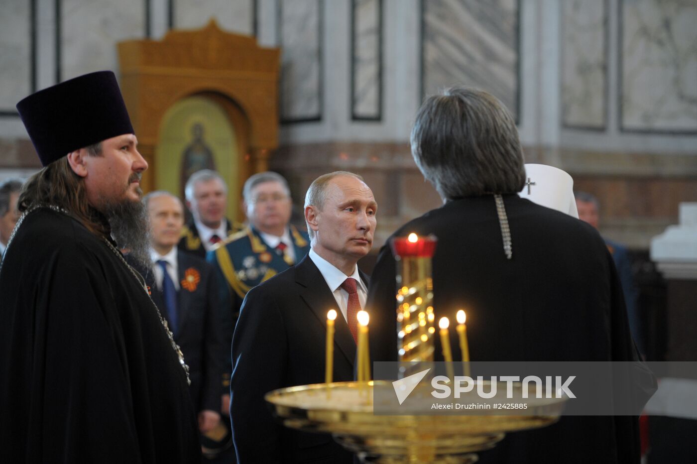 Vladimir Putin attends celebrations marking 69th anniversary of victory in Great Patriotic War and anniversary of Sevastopol's liberation