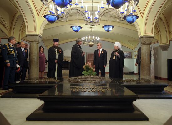 Vladimir Putin attends celebrations marking 69th anniversary of victory in Great Patriotic War and anniversary of Sevastopol's liberation