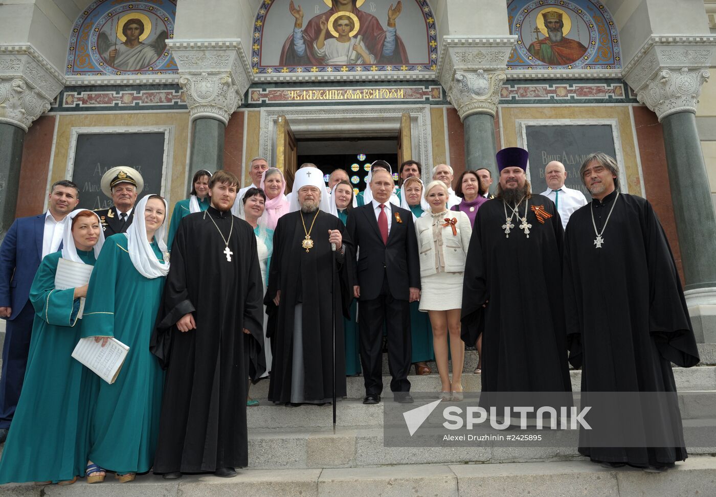 Vladimir Putin attends celebrations marking 69th anniversary of victory in Great Patriotic War and anniversary of Sevastopol's liberation