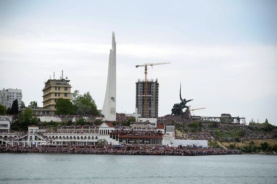 Vladimir Putin attends celebrations marking 69th anniversary of victory in Great Patriotic War and anniversary of Sevastopol's liberation