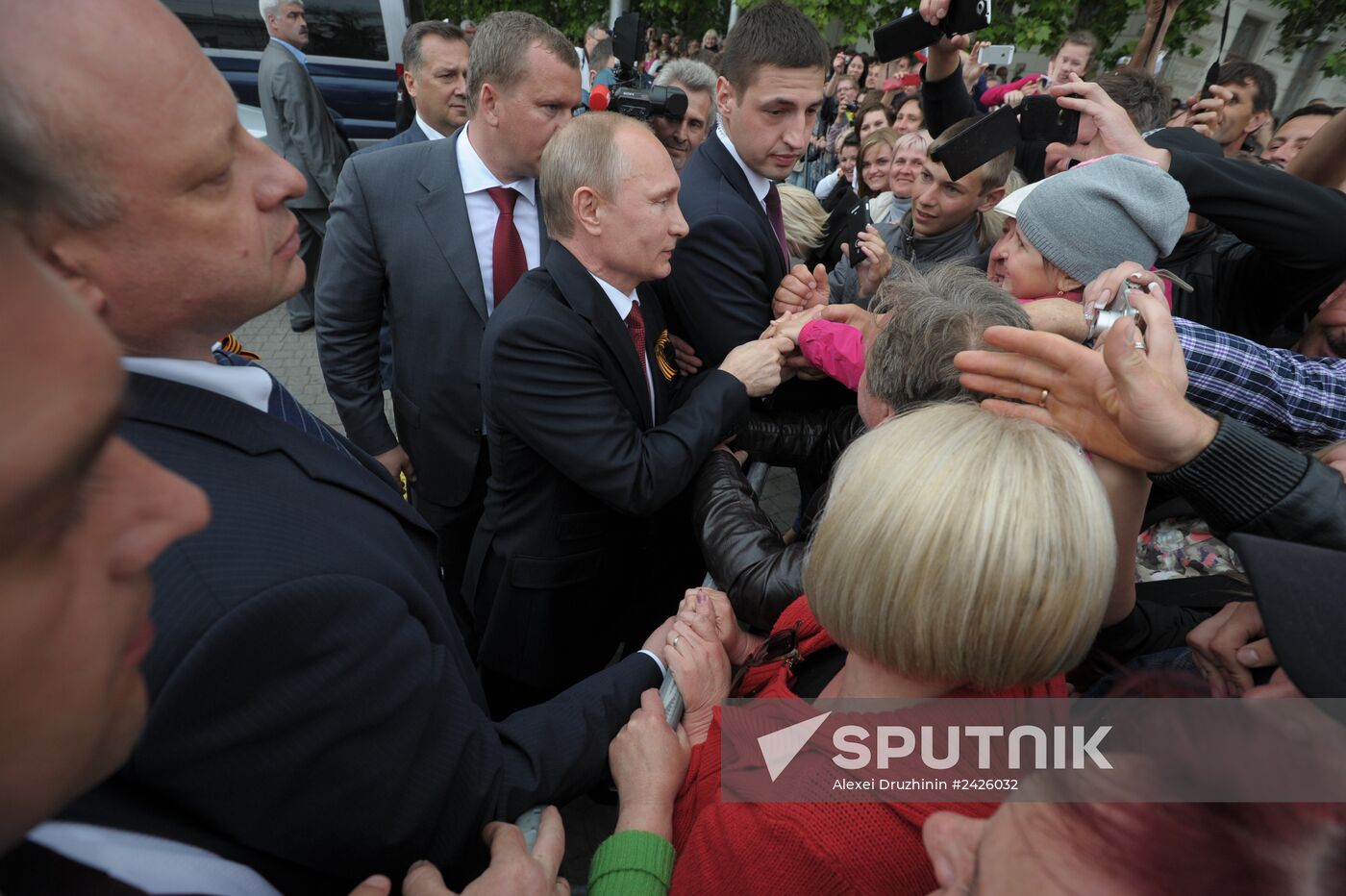 Vladimir Putin attends celebrations marking 69th anniversary of victory in Great Patriotic War and anniversary of Sevastopol's liberation