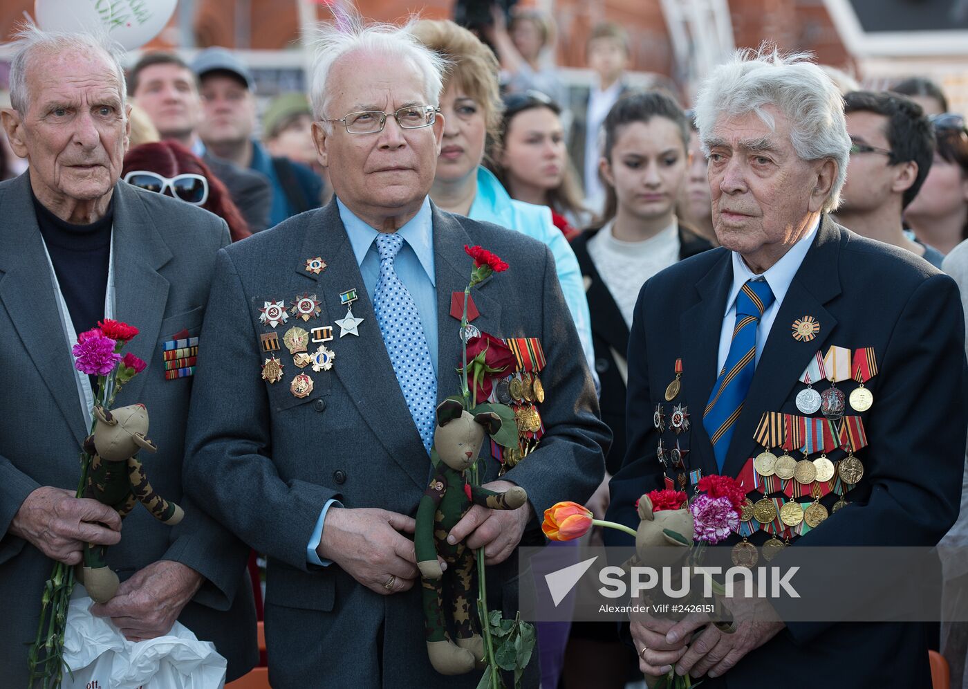 Launching balloons in memory of Great Patriotic War victims