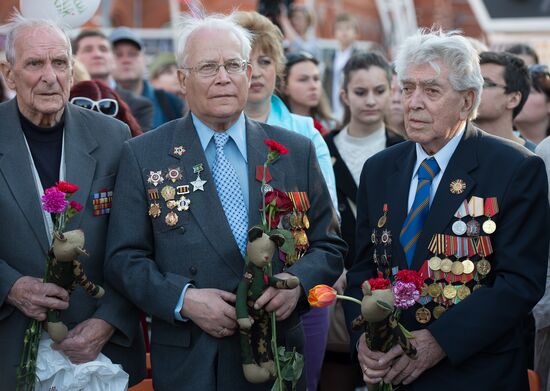 Launching balloons in memory of Great Patriotic War victims