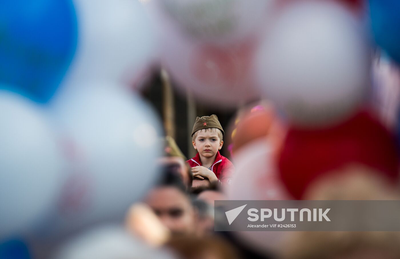 Launching balloons in memory of Great Patriotic War victims