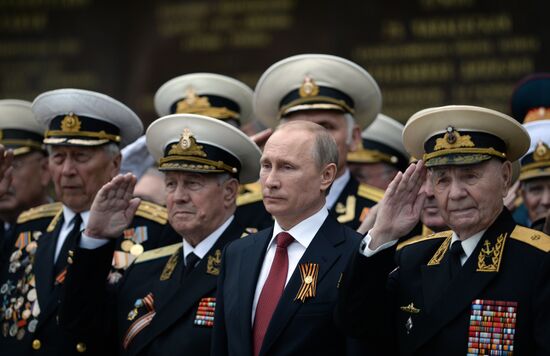 Vladimir Putin attends celebrations marking 69th anniversary of victory in Great Patriotic War and anniversary of Sevastopol's liberation