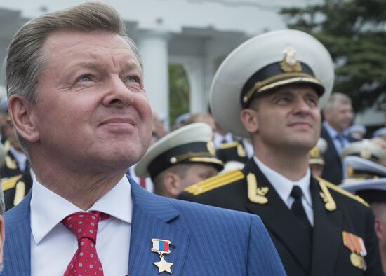 Vladimir Putin attends celebrations marking 69th anniversary of victory in Great Patriotic War and anniversary of Sevastopol's liberation
