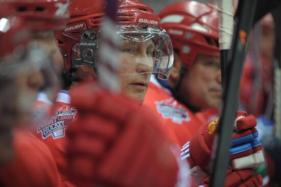 Vladimir Putin takes part in gala match at Russian Amateur Ice Hockey Festival