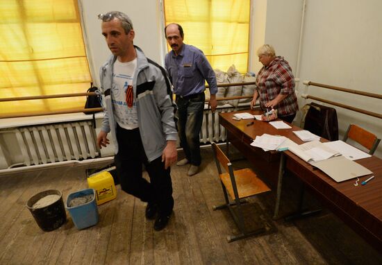 Situation in Slavyansk ahead of referendum