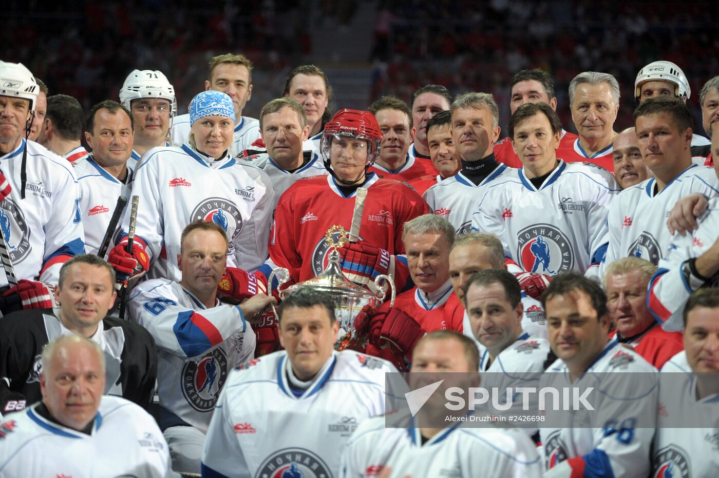 Vladimir Putin takes part in gala match at Russian Amateur Ice Hockey Festival