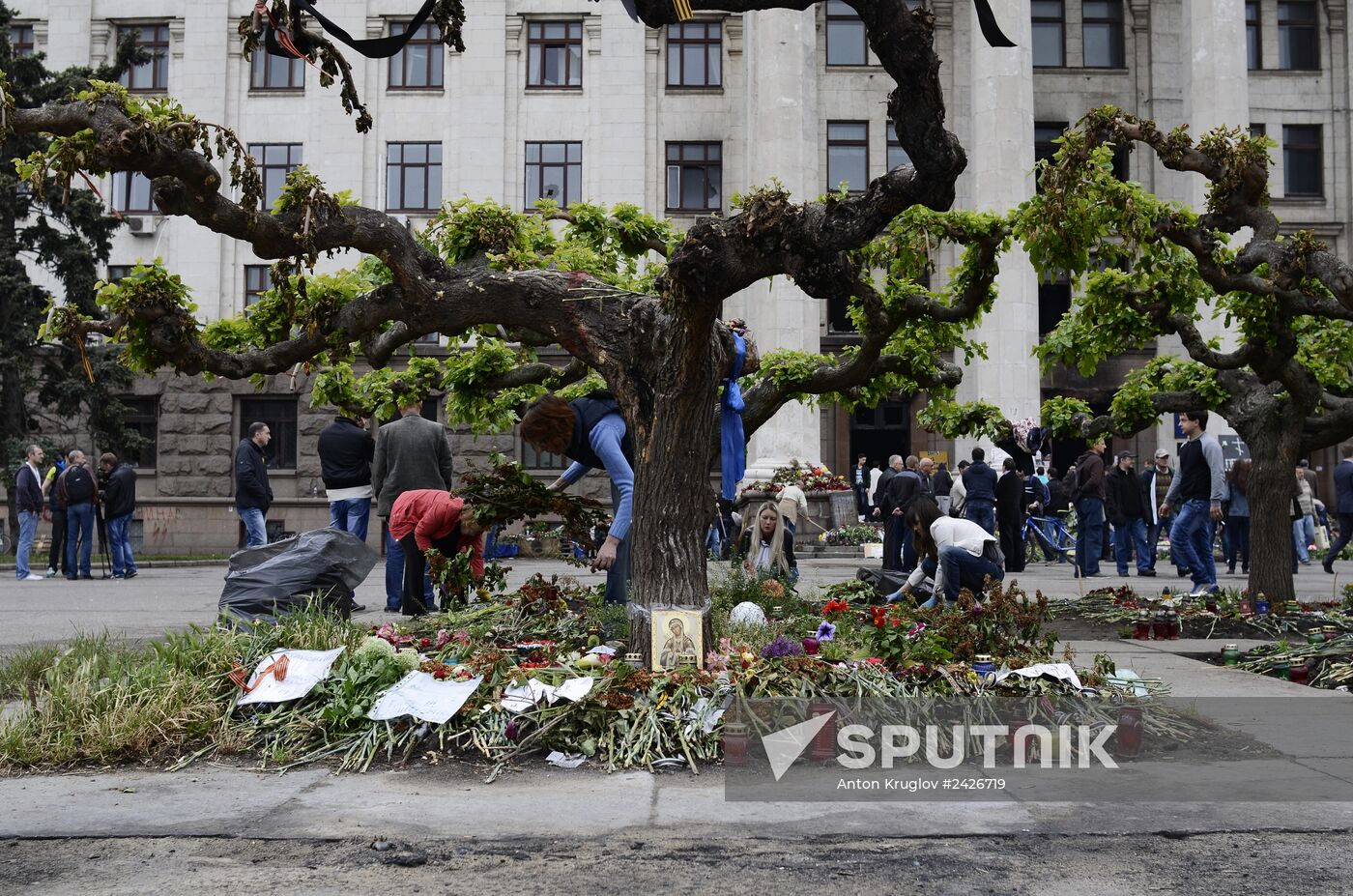 Odessa residents mourn outside Trade Unions House