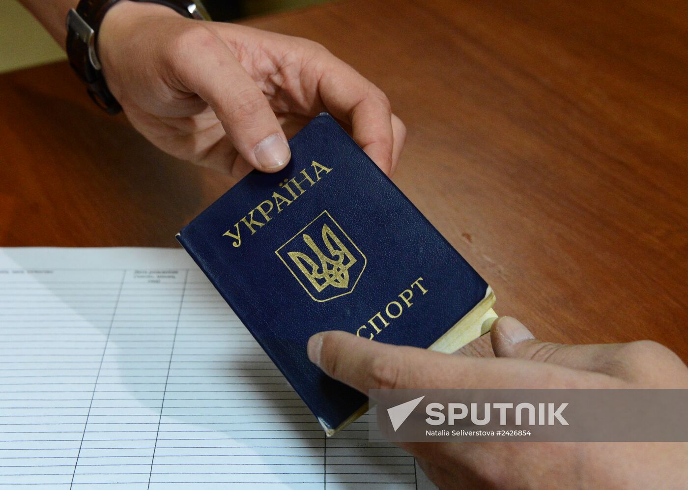 Situation in Donetsk in the run-up to referendum