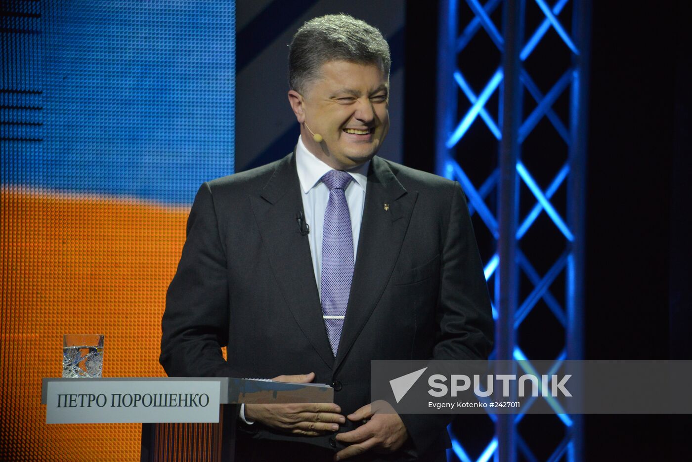 Ukrainian presidential candidates take part in television debates