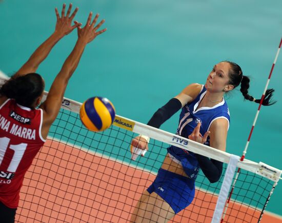 Volleyball. Women's Volleyball Club World Championships. Dinamo vs. SESI-SP