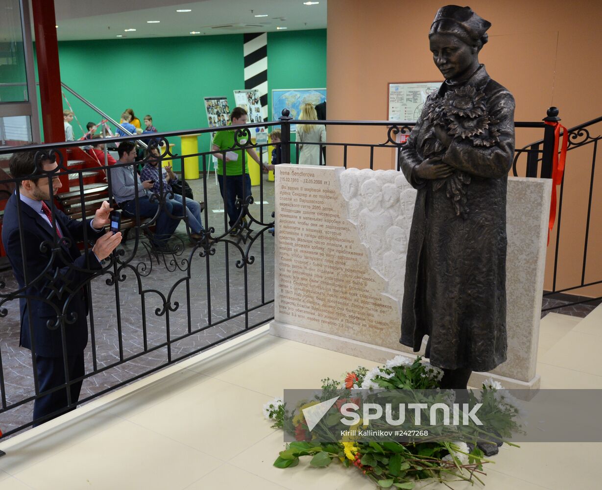 Monument to Irena Sendler unveiled
