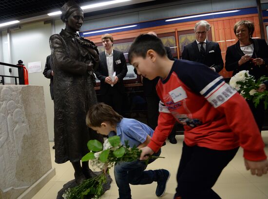 Monument to Irena Sendler unveiled