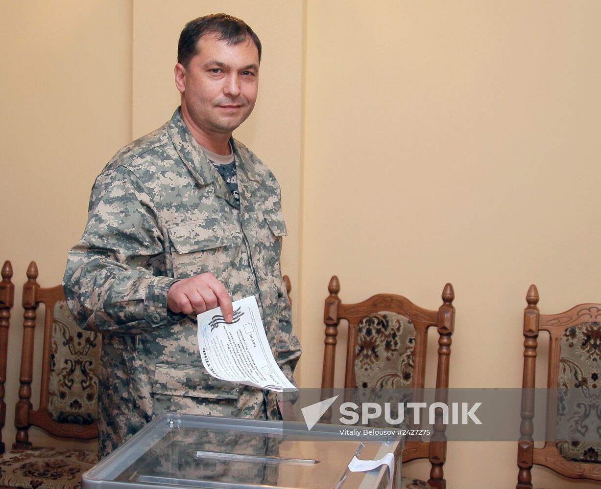 Donetsk and Lugansk regions hold referendum on self-determination