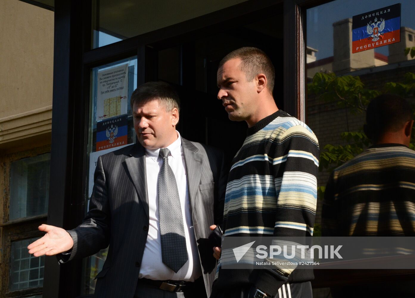 Donetsk and Lugansk regions hold referendum on self-determination