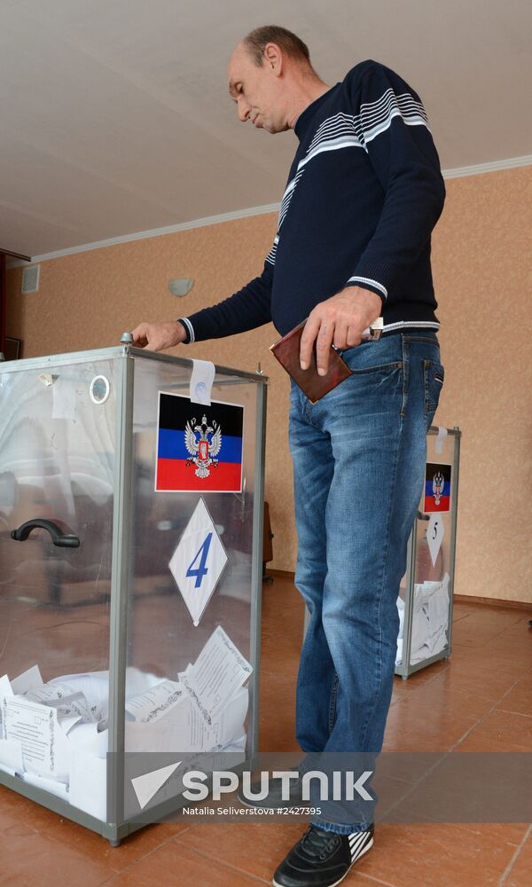 Donetsk and Lugansk regions hold referendum on self-determination