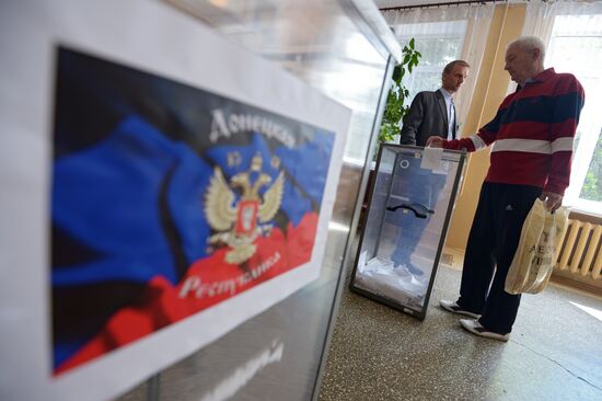 Donetsk and Lugansk regions hold referendum on self-determination