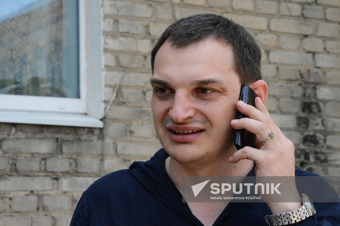 Donetsk and Lugansk regions hold referendum on self-determination